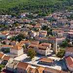 Front In * Blato