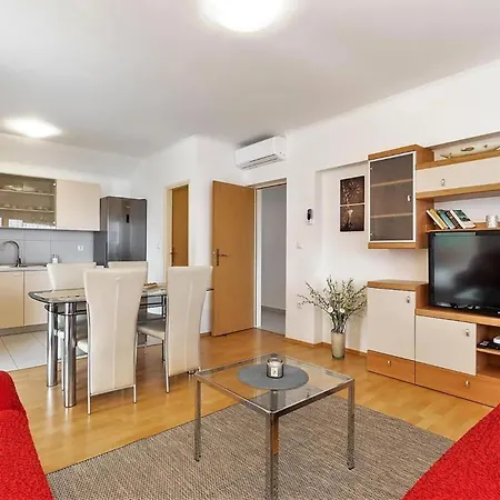 Stunning In Semesterbostad