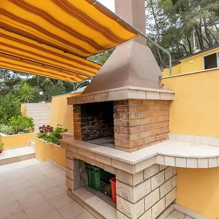 Stunning In * Blato (Korcula)